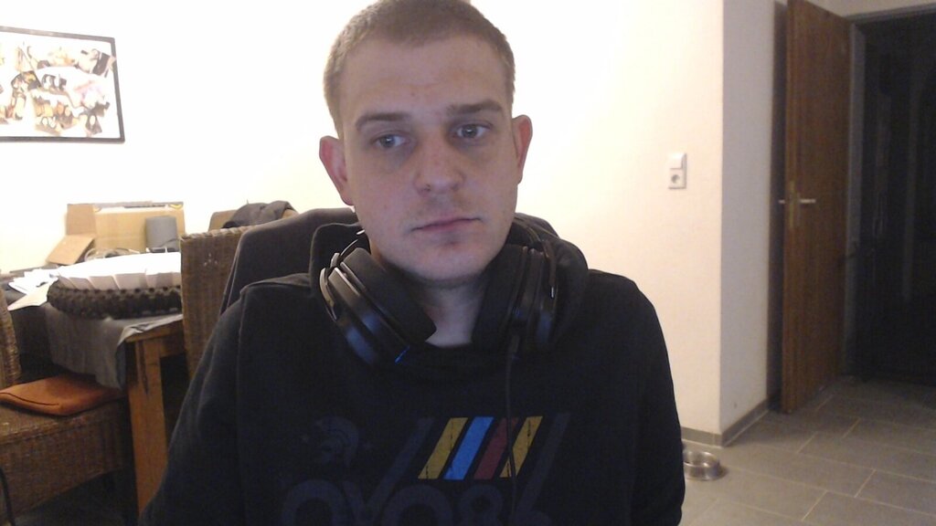 TomAlexa