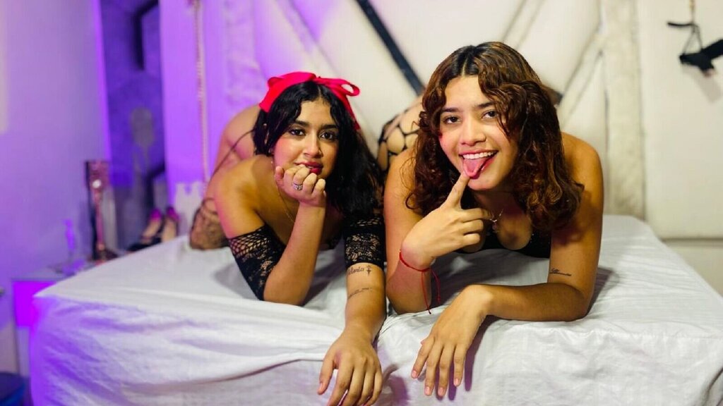 VickyAndNicole