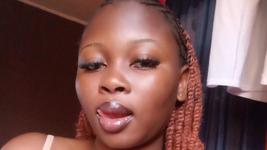 QueenyCherry
