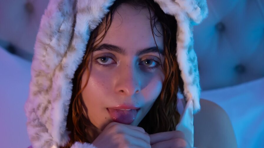 AmilyJolie